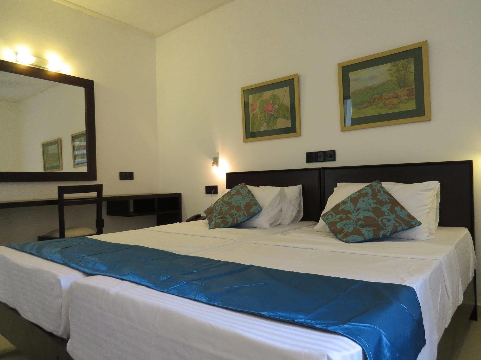 Bed and Breakfast Chapelton House Коломбо Экстерьер фото