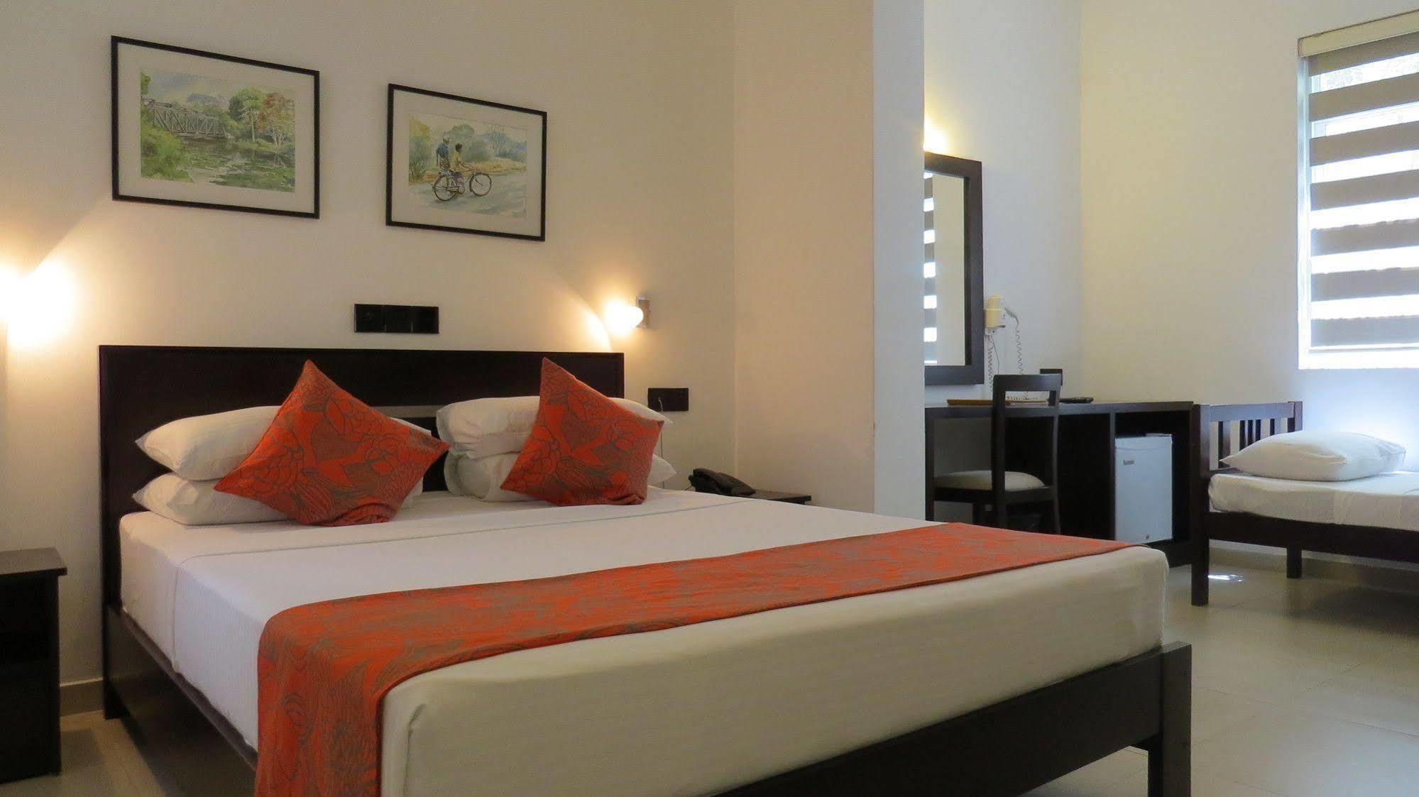 Bed and Breakfast Chapelton House Коломбо Экстерьер фото